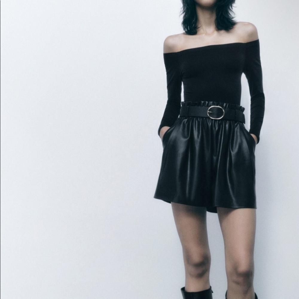 Faux leather paper bag shorts (extra small)